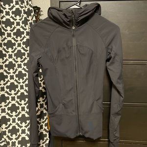 Black lululemon in flux jacket size 4